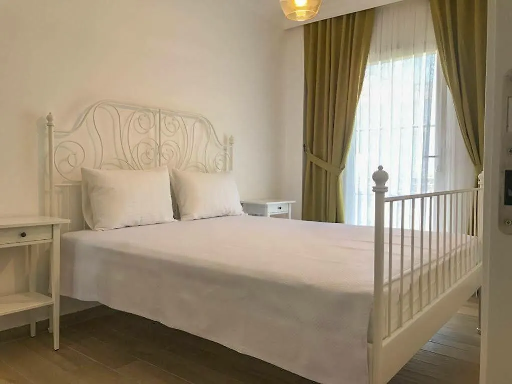 Hotel Bellapais 58 Luxury Çeşme 3*,