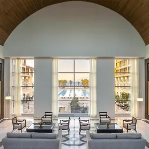 Complex Radisson Blu &, Çeşme